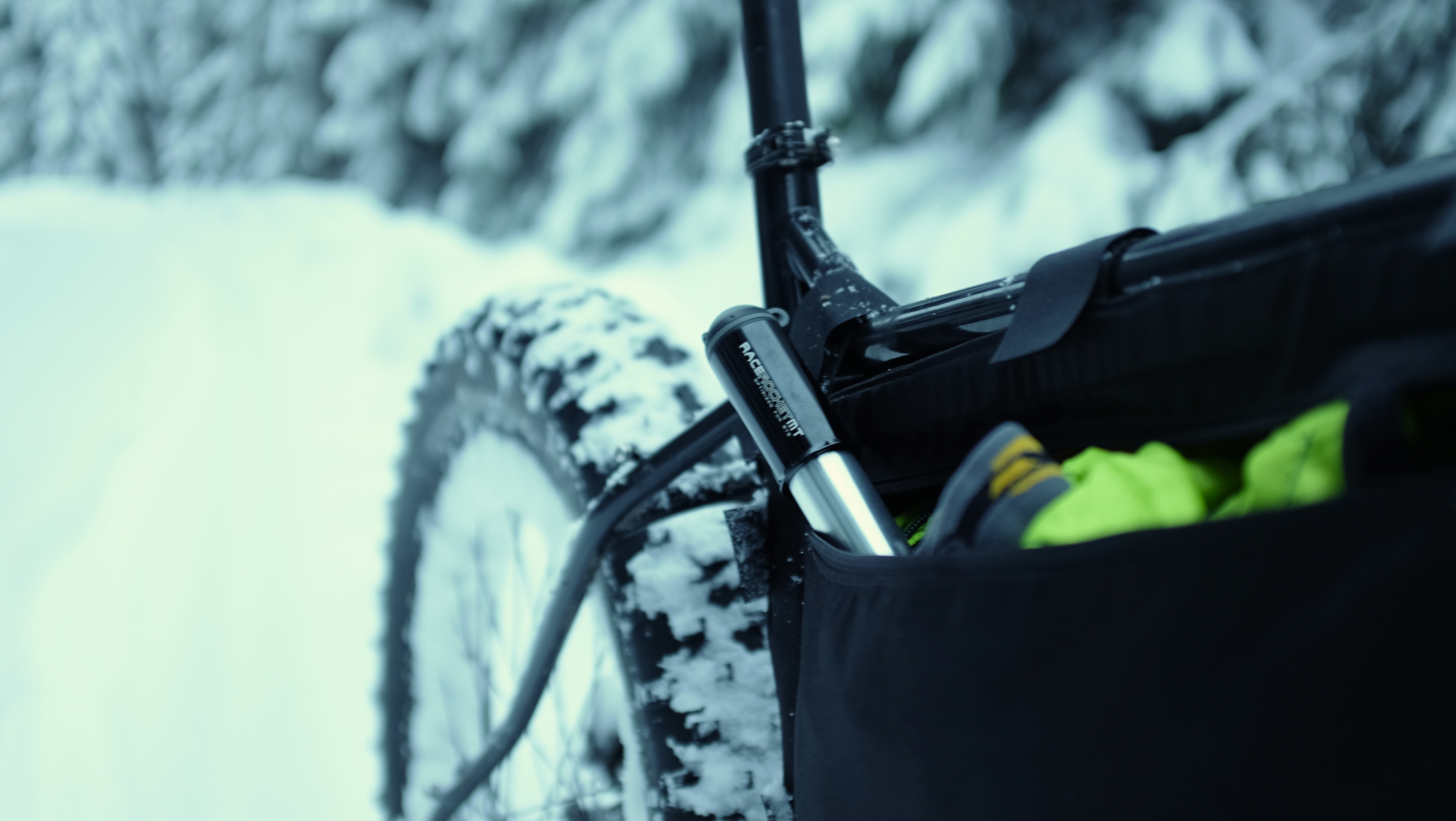 race_rocket_mt_topeak Bikepacking.cz