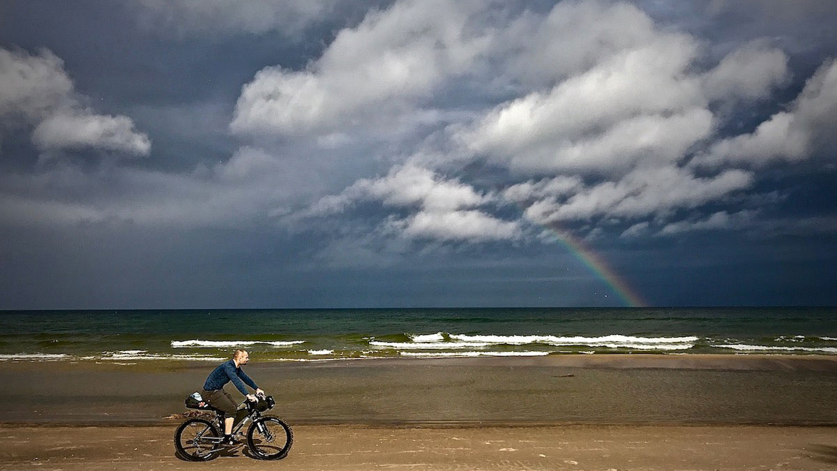 Surly rowers on the Baltic coast