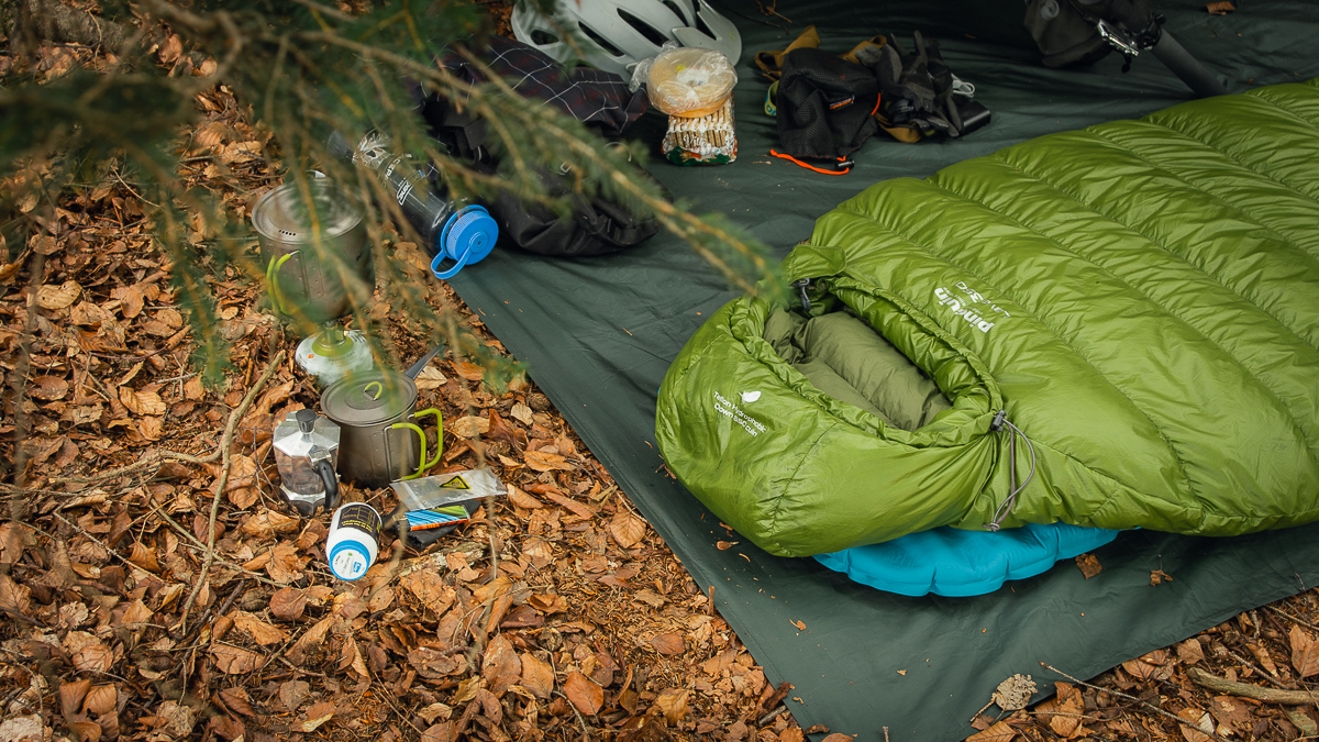 George Eliot Occasionally graduate Pinguin Lava 350 – introduction of the summer down sleeping bag |  Bikepacking.cz