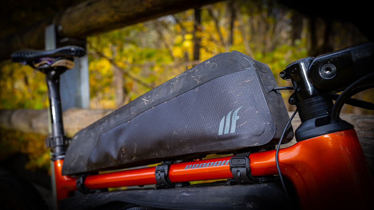 Tailfin: tři litry na rámu?